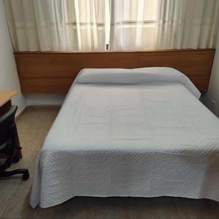 Hostal Jose Luis Брунете Екстер'єр фото